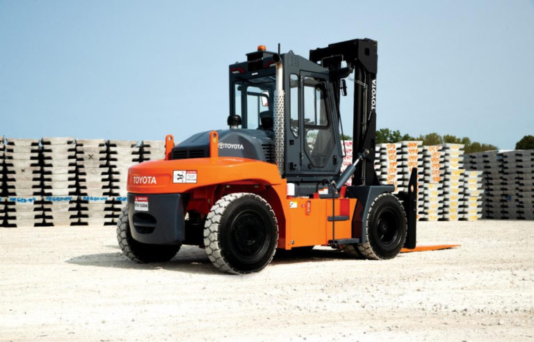 Toyota H C Core IC pneumatic forklift image