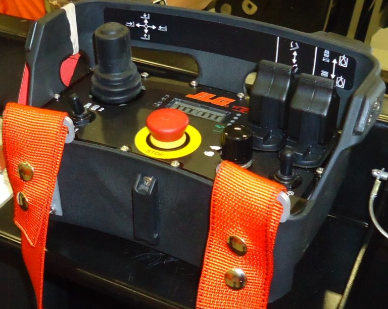 JLG Remote Boom Control button image