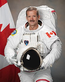 Chris Hadfield image