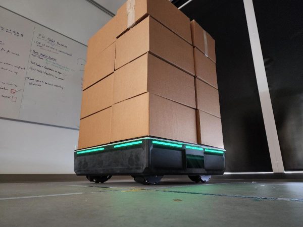 Logic Highlights the Logic Pallet: The First Autonomous Mobile Pallet Engineered for Multifacility Logistics Automation image