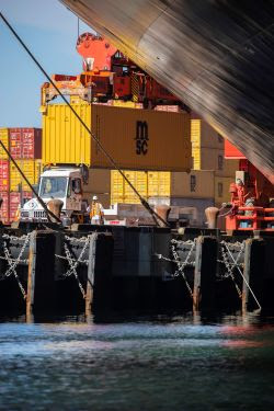 Port of Long Beach shipments 2025
