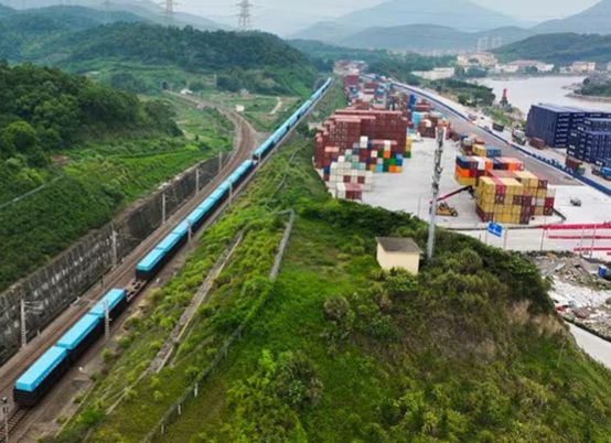 Maersk cargo image